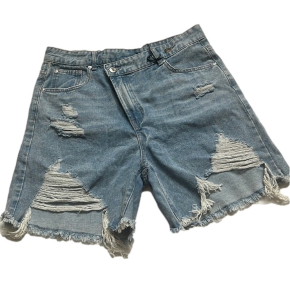 NWT Forever 21 Womens Distressed Criss Cross Jean Shorts